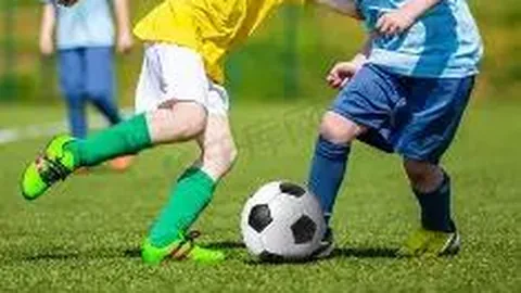 2025年教职工篮球赛在学校举行